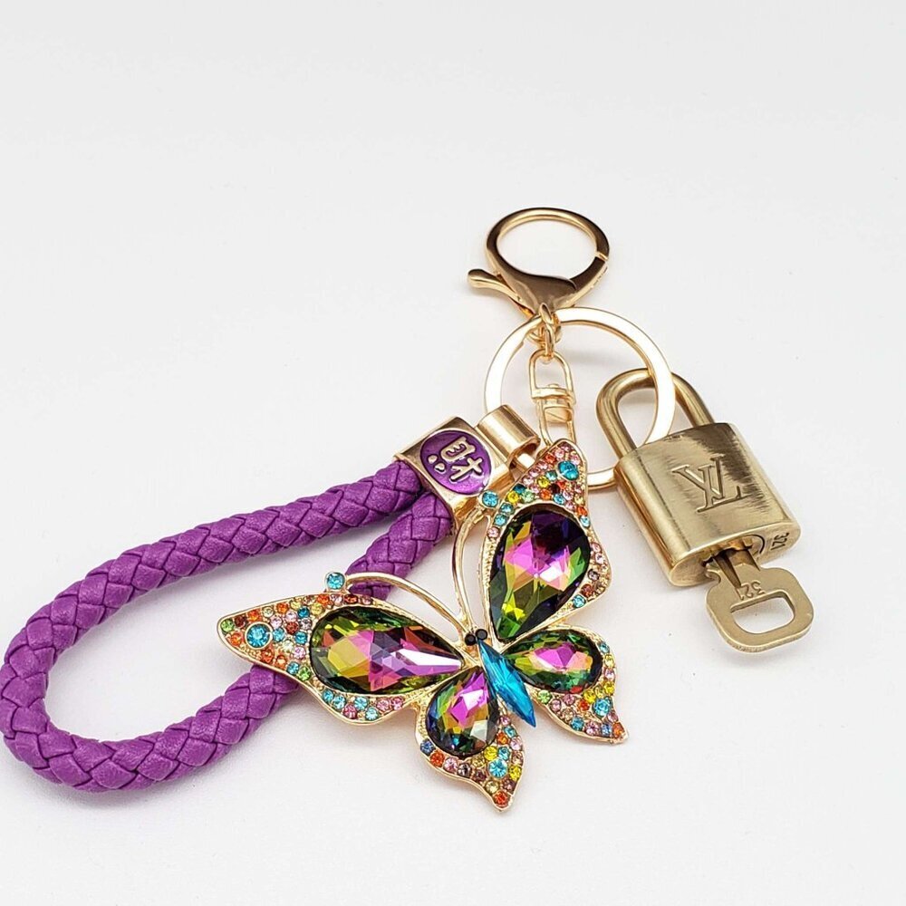 LV Authentic Gold Padlock 🔒 Key Set w/ Unbranded Butterfly Keychain Charm
